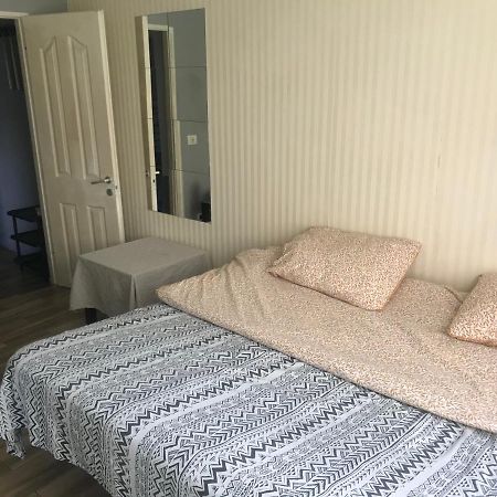 Studio For Recharging Apartment Bukares Bagian luar foto